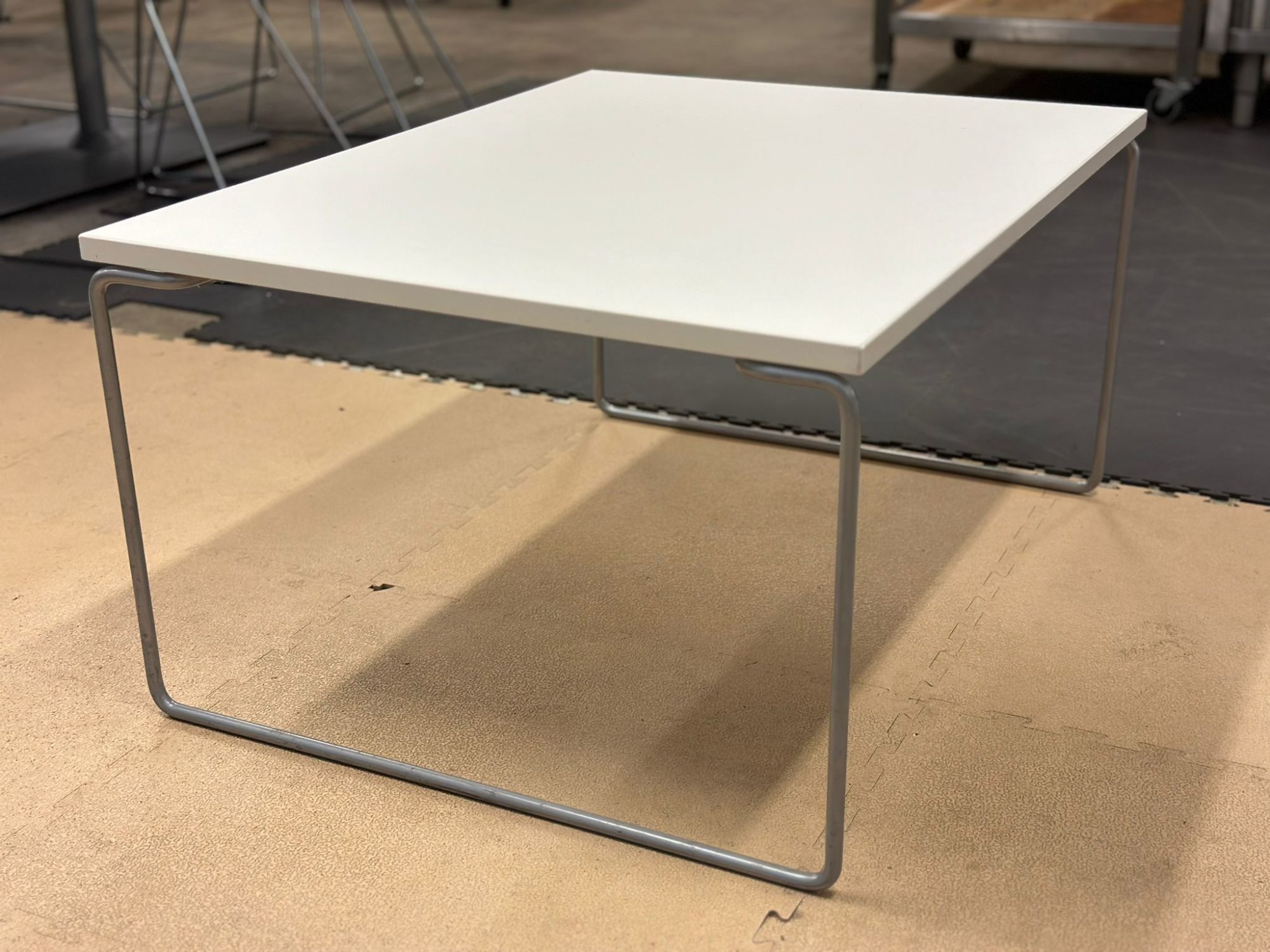 Table basse d'appoint blanche - Image 3