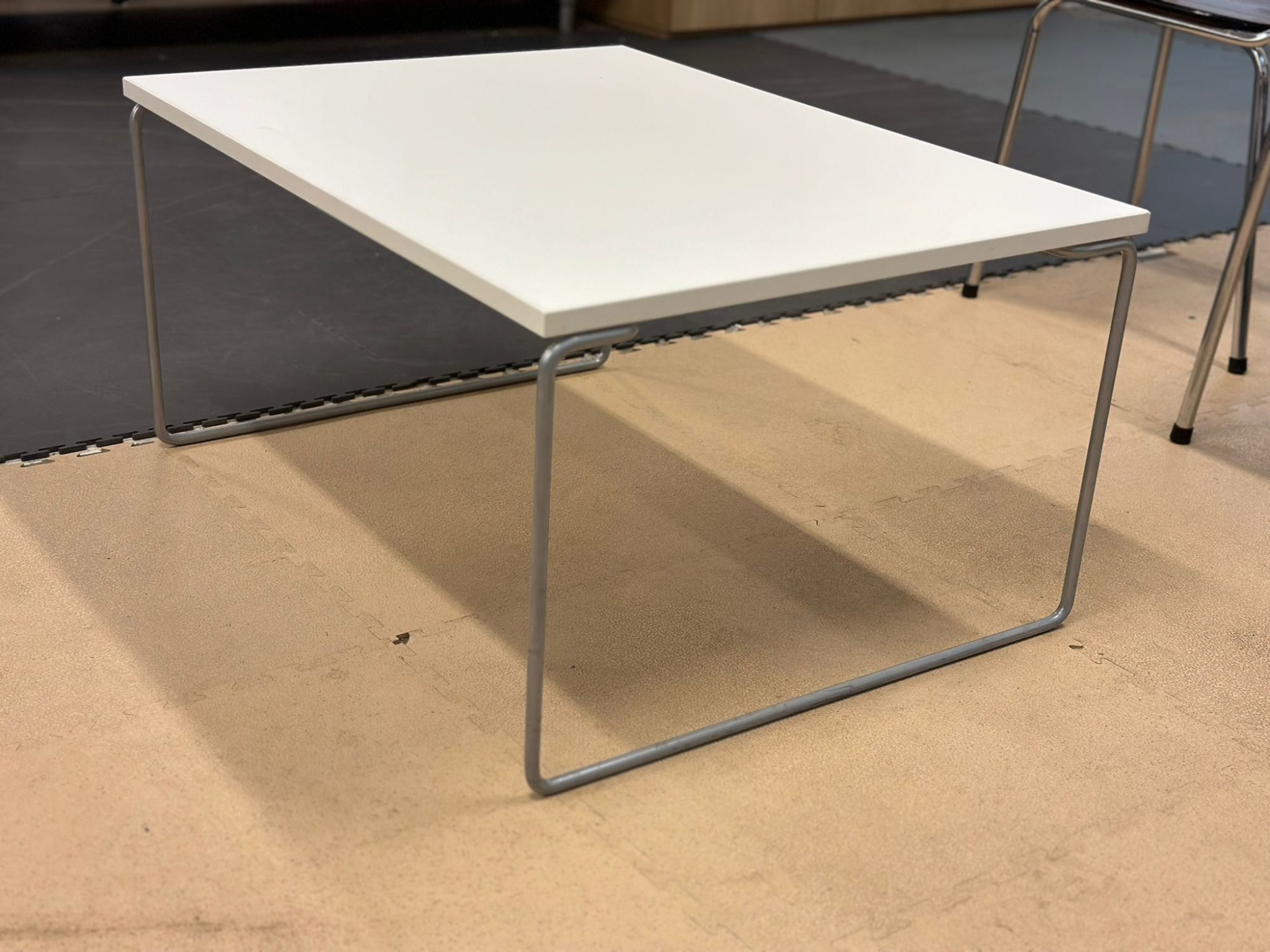 Table basse d'appoint blanche - Image 2