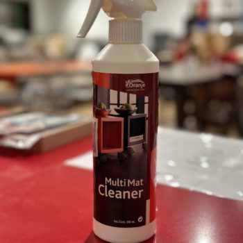 Produit d'entretient pour surface matt ou synthétique