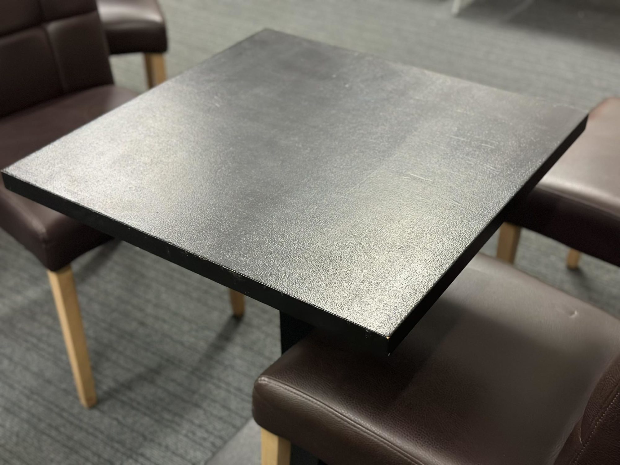 Table à manger 2 personnes (4 pièces disponibles) - Image 2