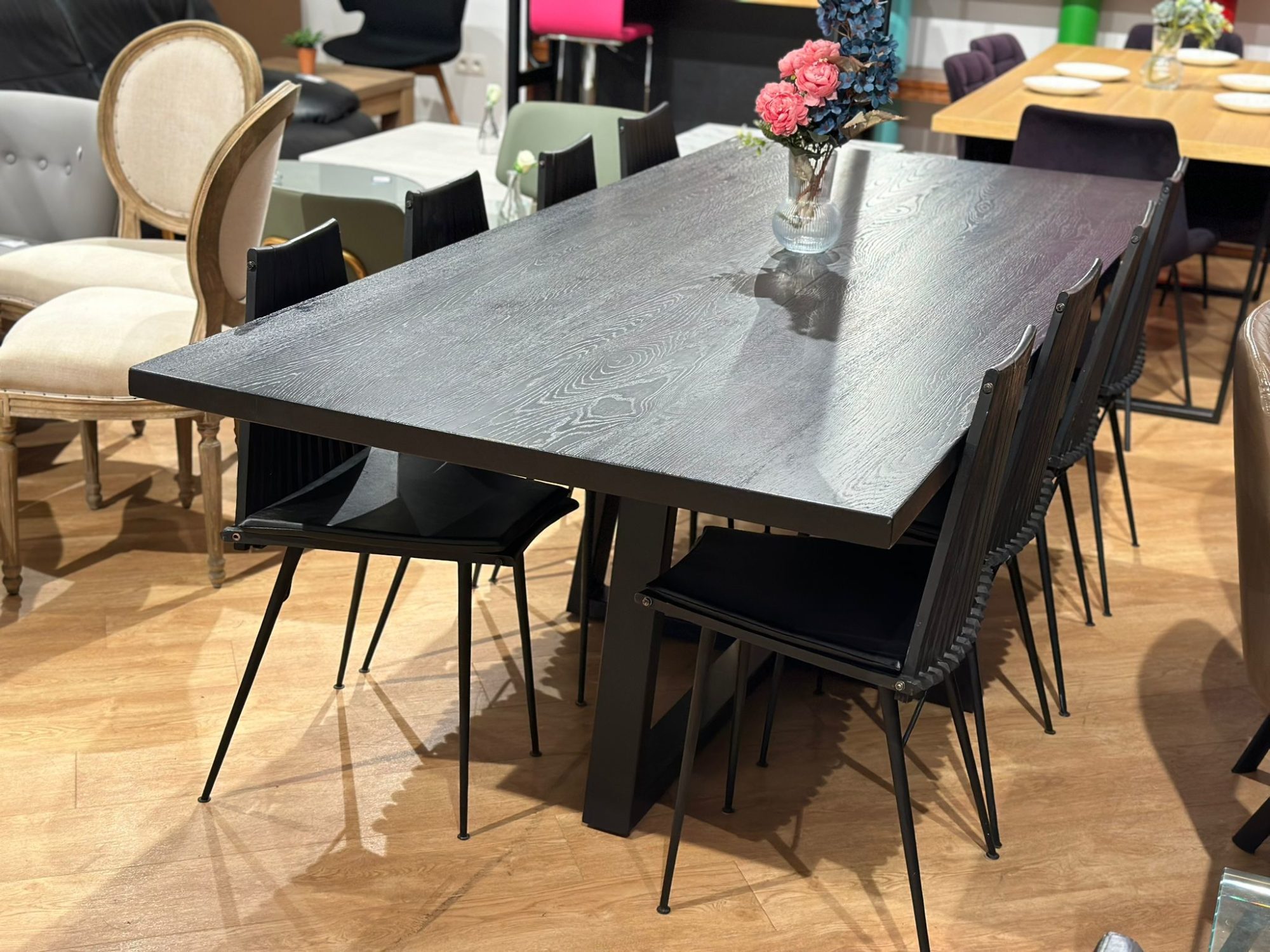 Table à manger en bois massif - Image 4