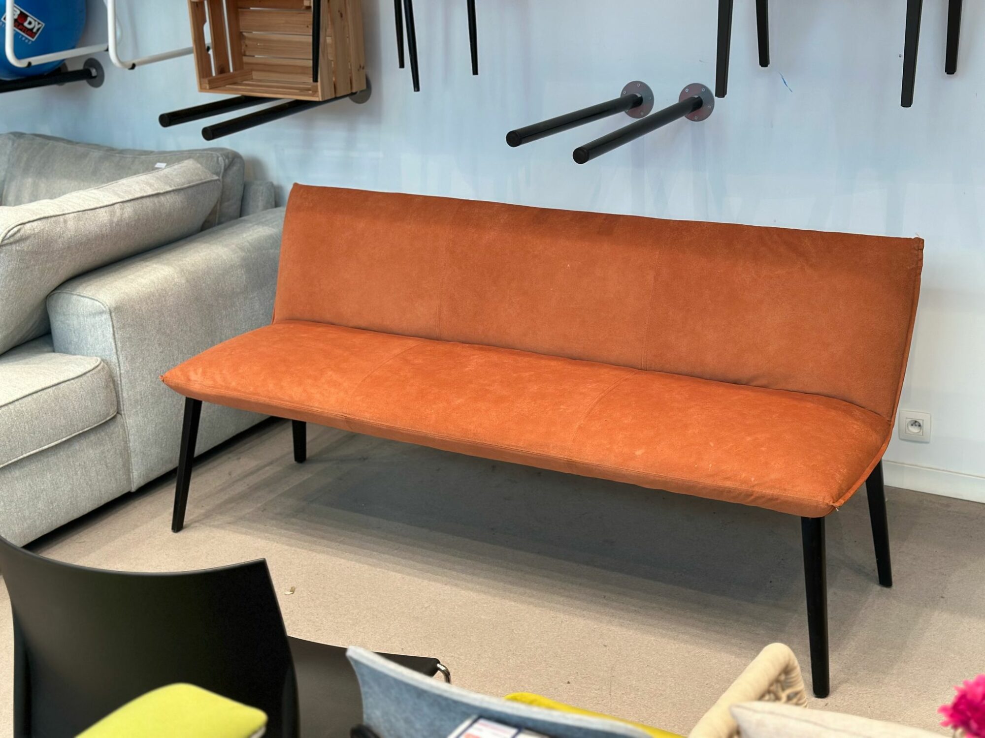 Banquette en velours - MOBITEC (2 pièces disponibles) - Image 2