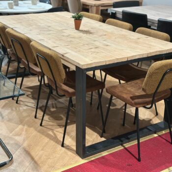 Table à manger style industriel
