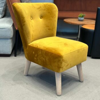 Fauteuil d'appoint en velours jaune
