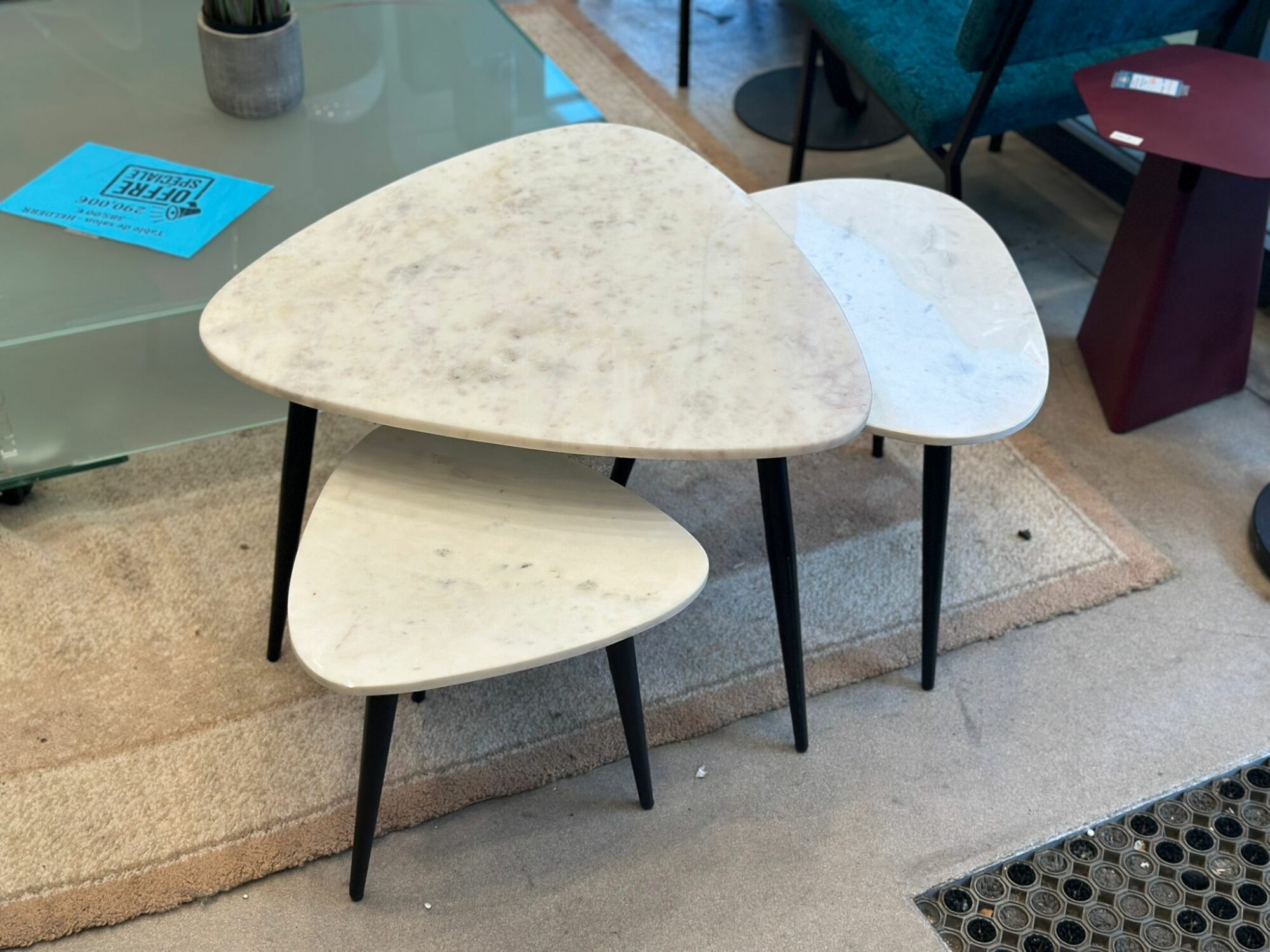 Set de 3 tables gigognes en marbre - Image 2