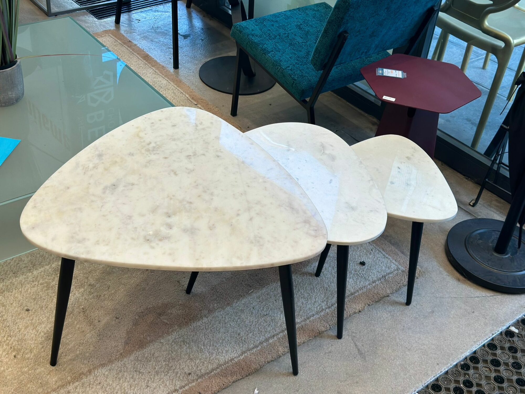 Set de 3 tables gigognes en marbre - Image 3
