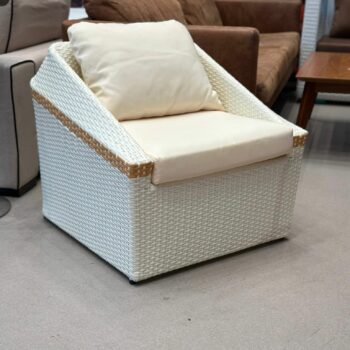 Fauteuil d'extérieur en rotin + coussins