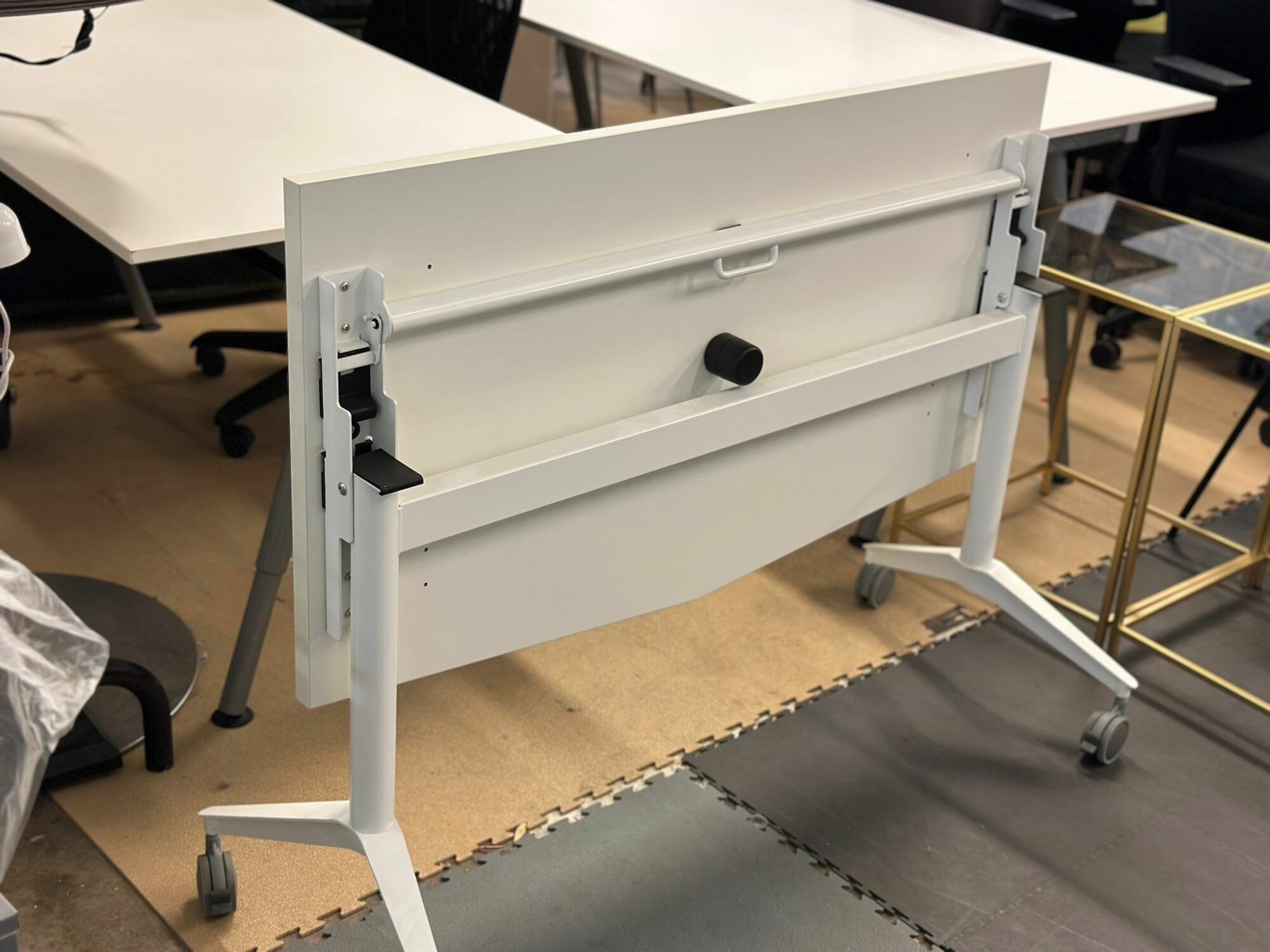 Bureau sur roulette plateau pliable - Image 2