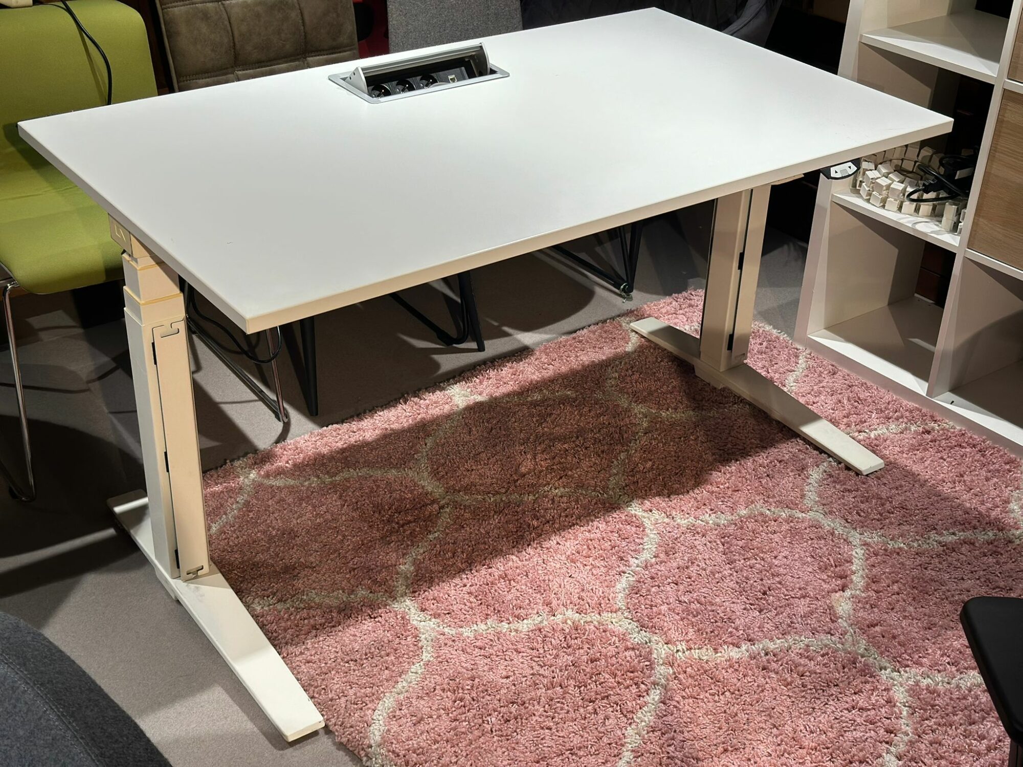Bureau électrique (4 pièces disponibles) - Image 2