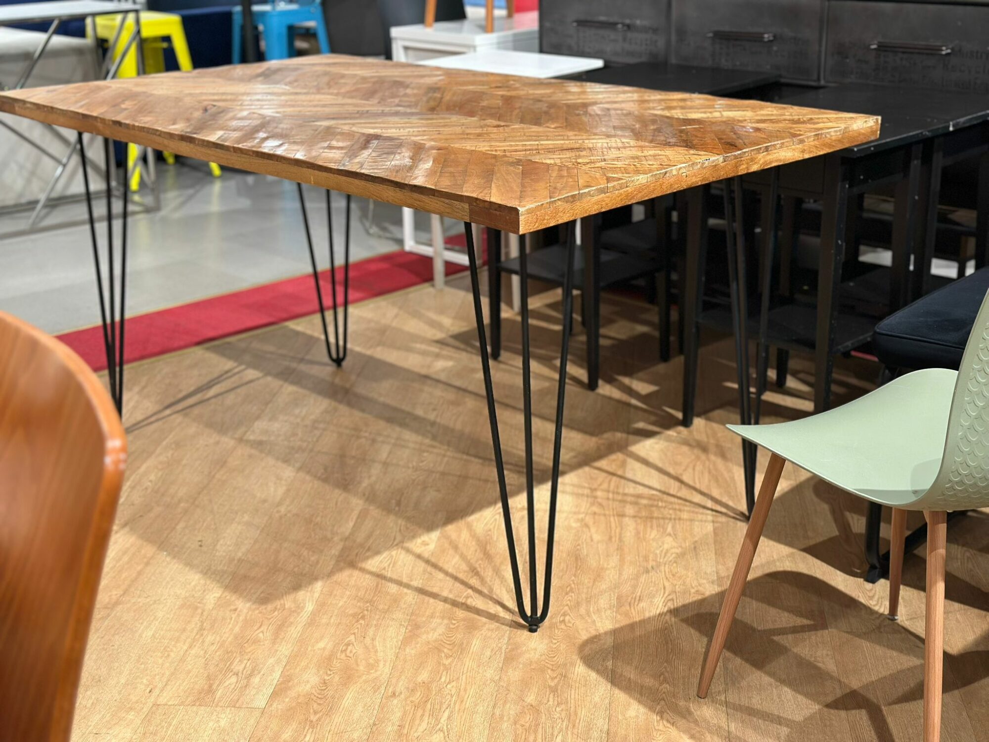 Table à manger en bois