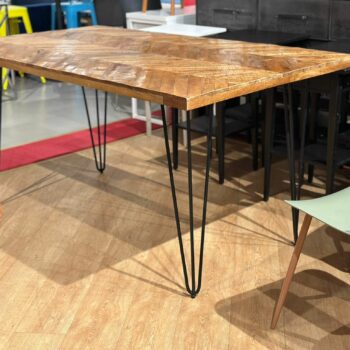 Table à manger en bois
