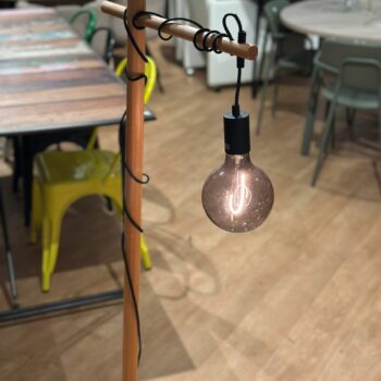 Lampadaire flexible