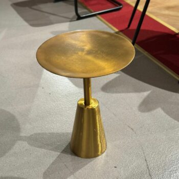 Table d'appoint dorée