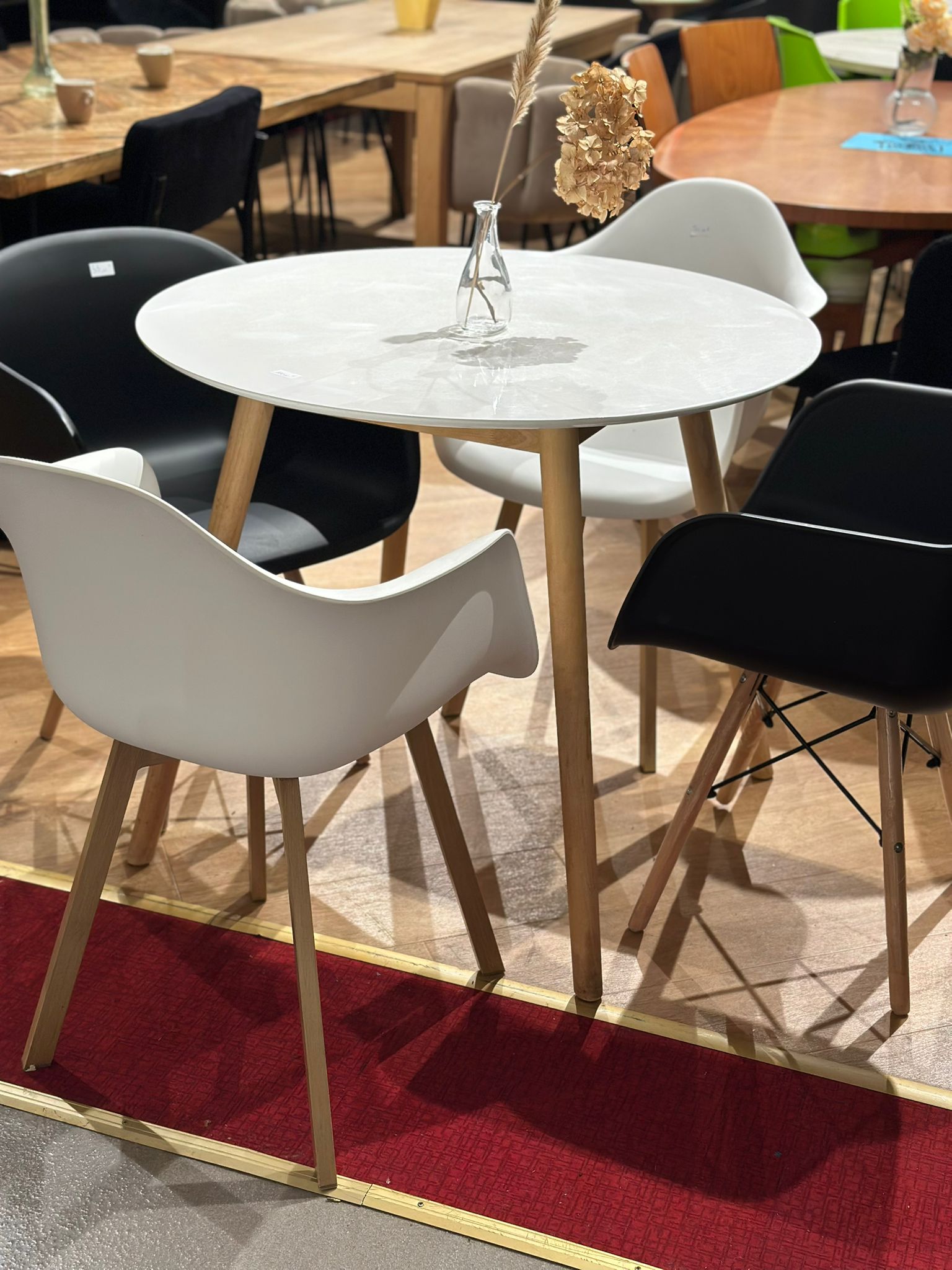 Table à manger ronde - Image 2