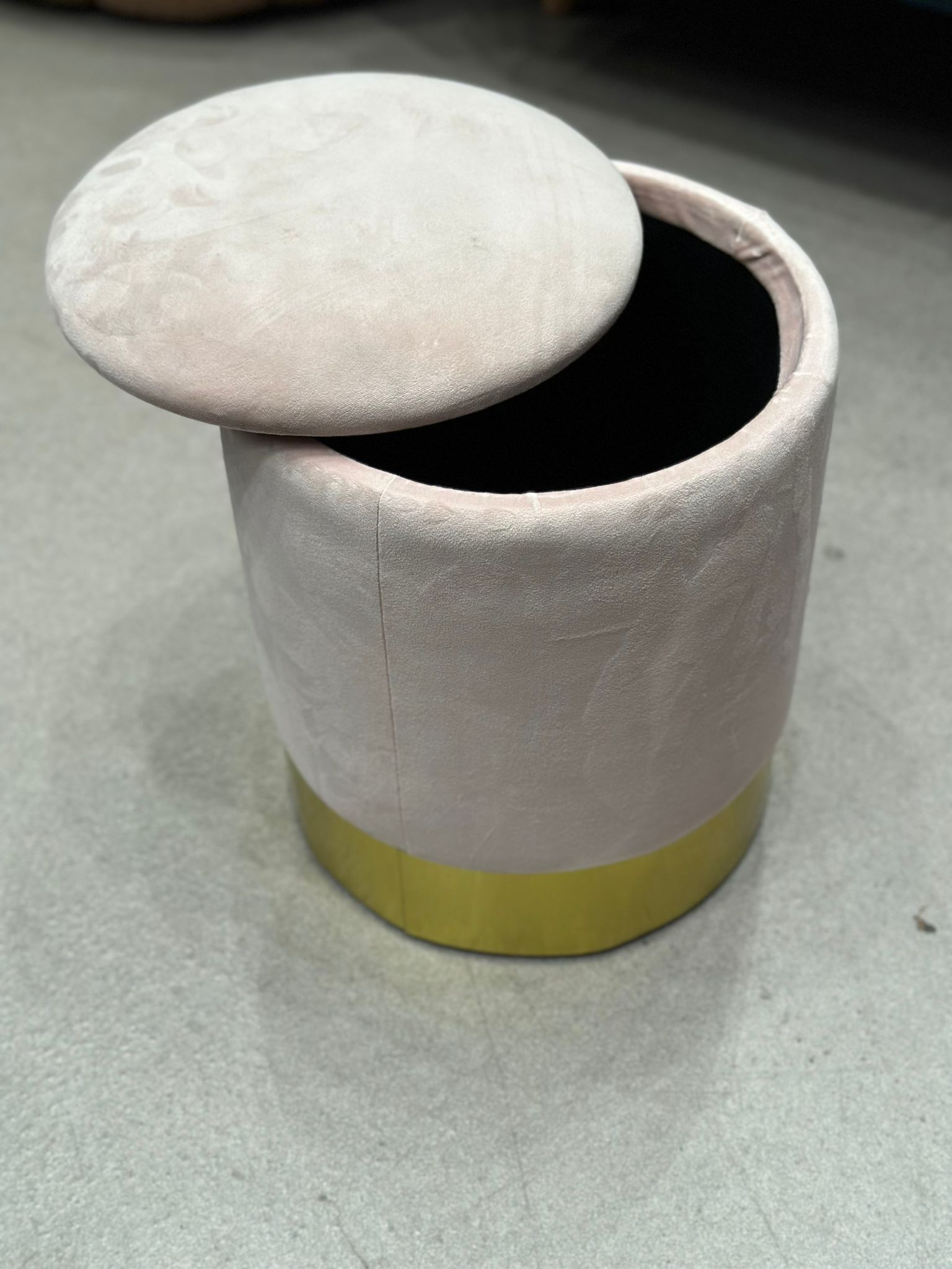 Pouf d'appoint en velours rose avec espace de rangement - Image 2