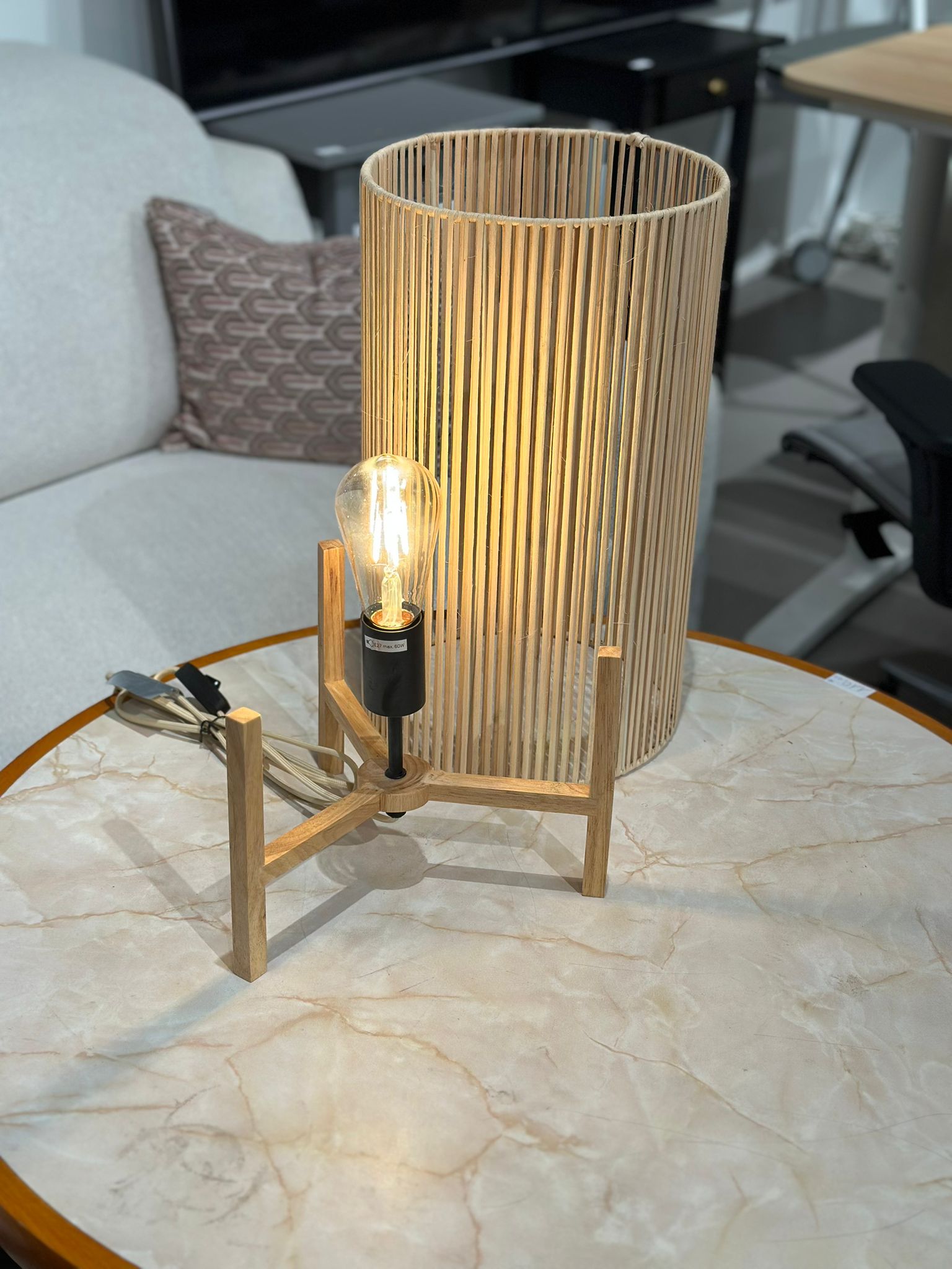 Lampe de table/Lampe de chevet - Image 2