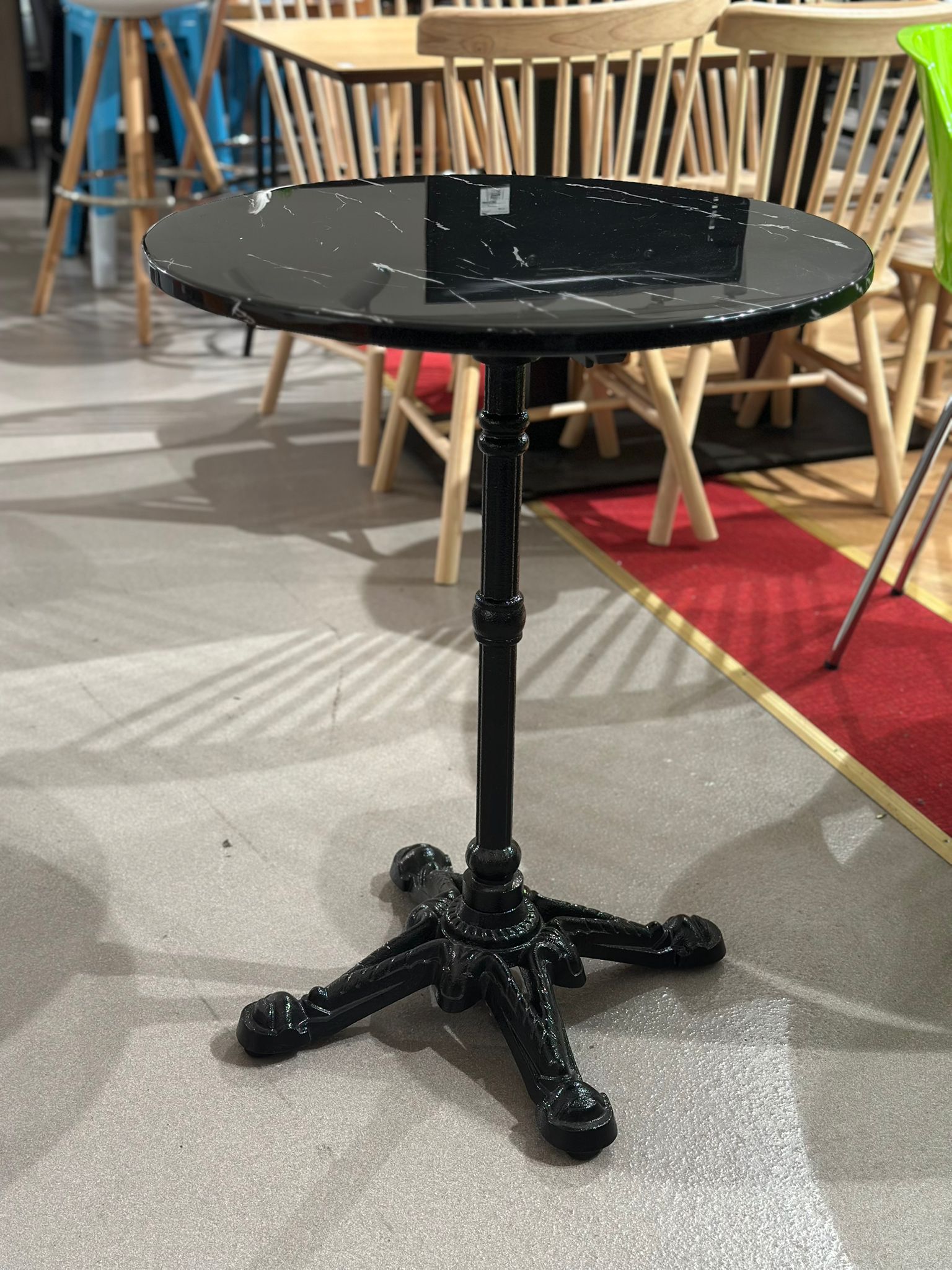 Table à manger ronde en marbre - MARAY - Image 2