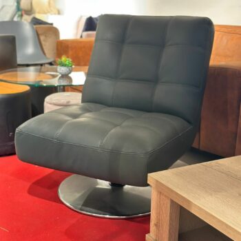 Fauteuil pivotant en cuir