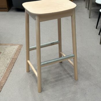 Tabourets en bois style scandinave - Rönninge