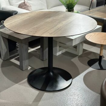 Table à manger ronde (4 pièces disponible)