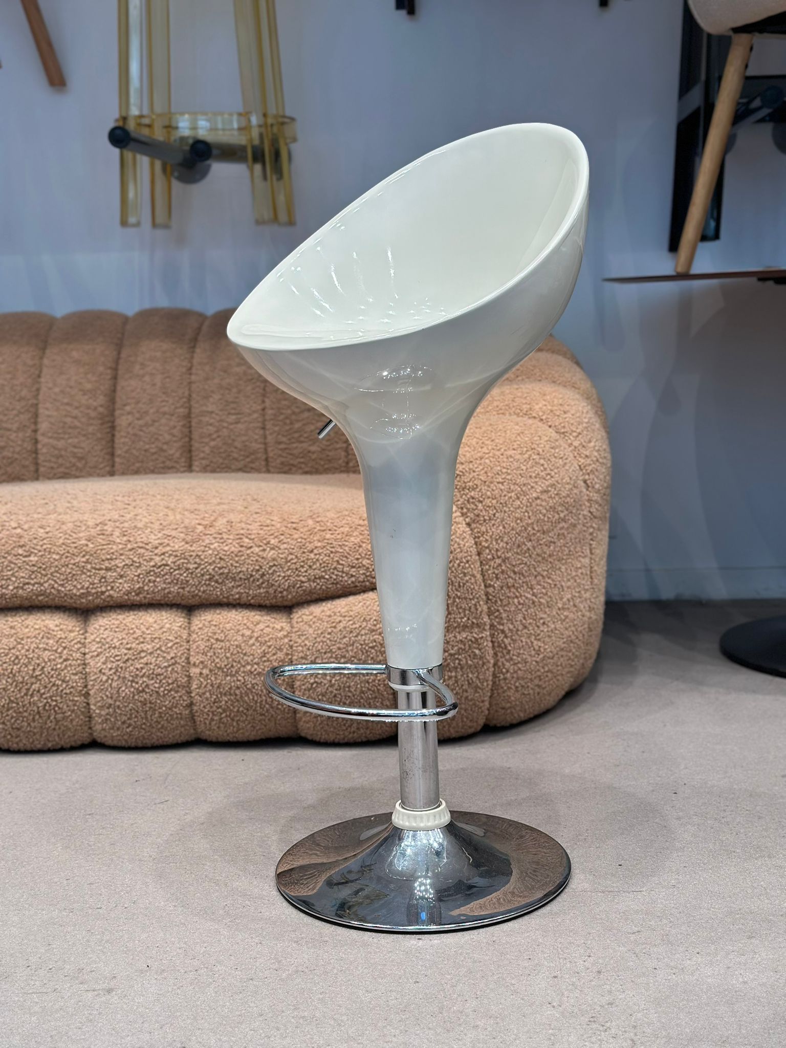 2x Tabourets de bar pivotant et réglable blanc - Image 3