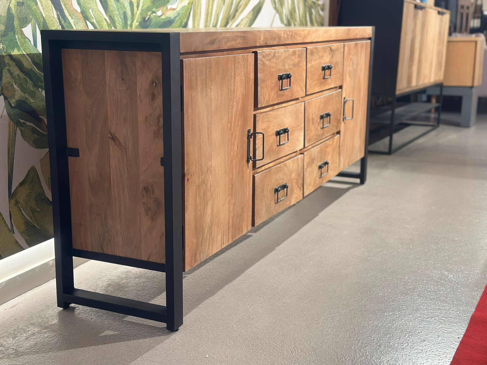 Buffet en bois style industriel avec 6 tiroirs 2 porte