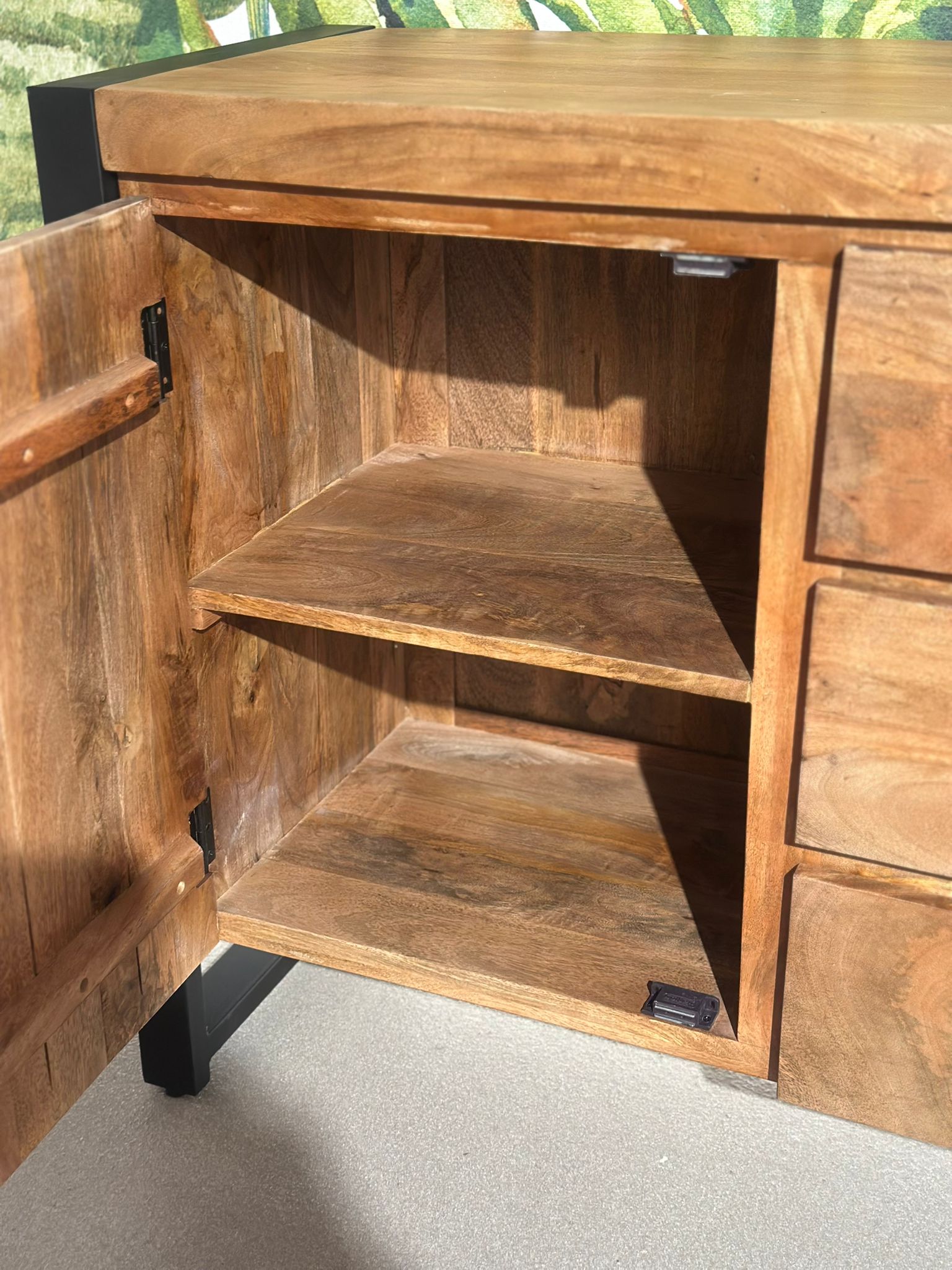 Buffet en bois style industriel avec 6 tiroirs 2 porte - Image 5