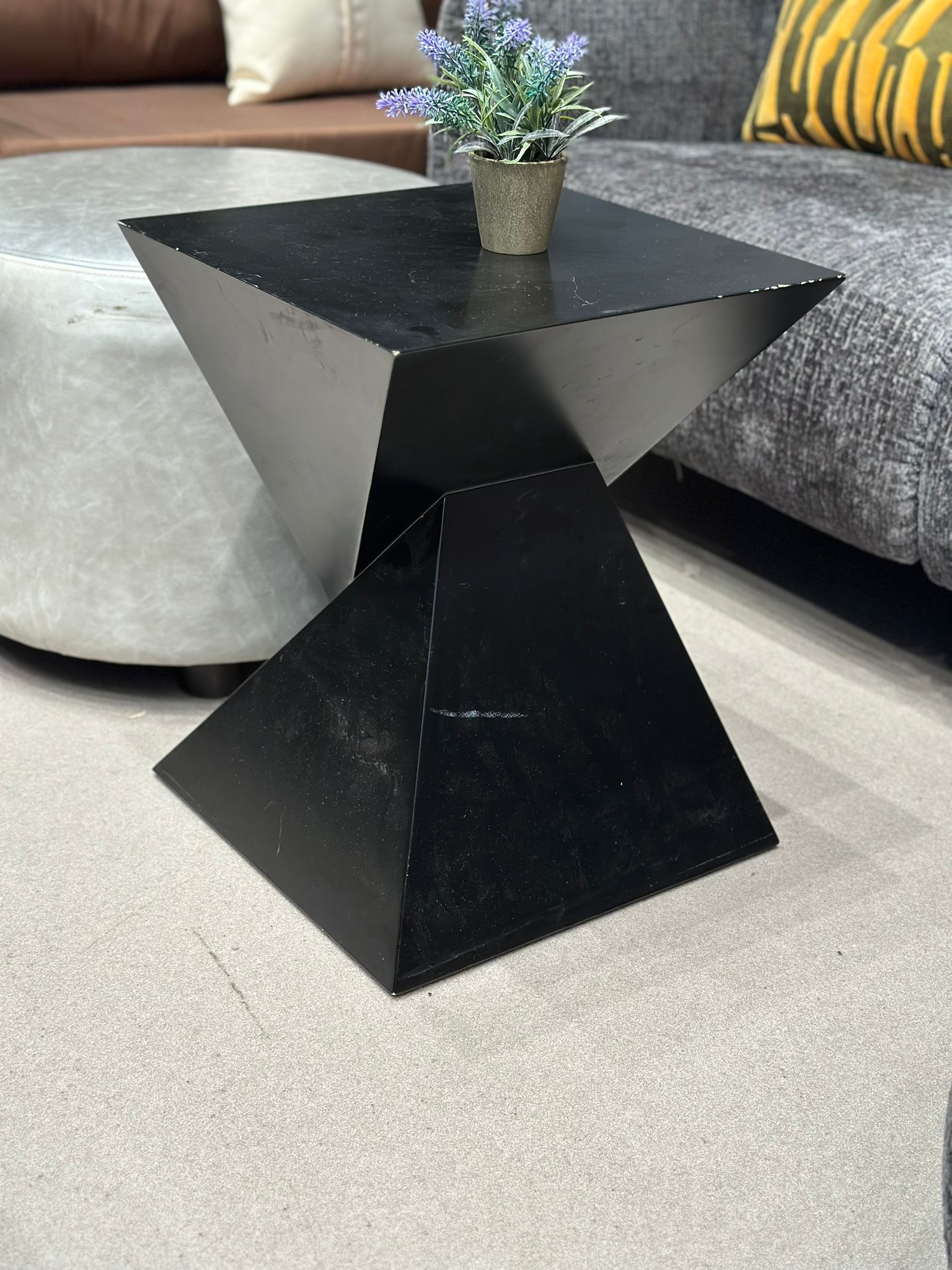 Table d'appoint design