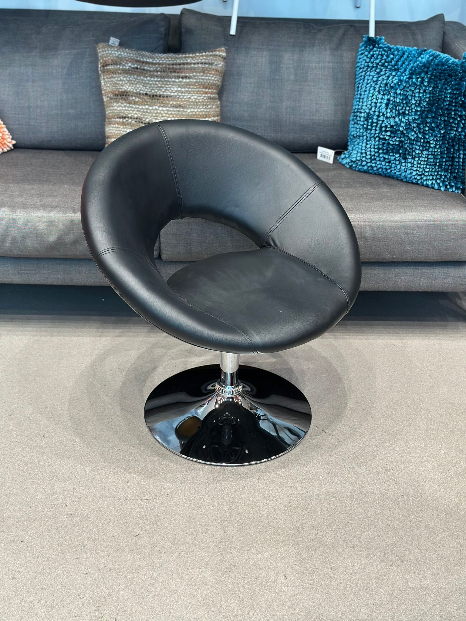 Fauteuil d'appoint pivotant - Image 2