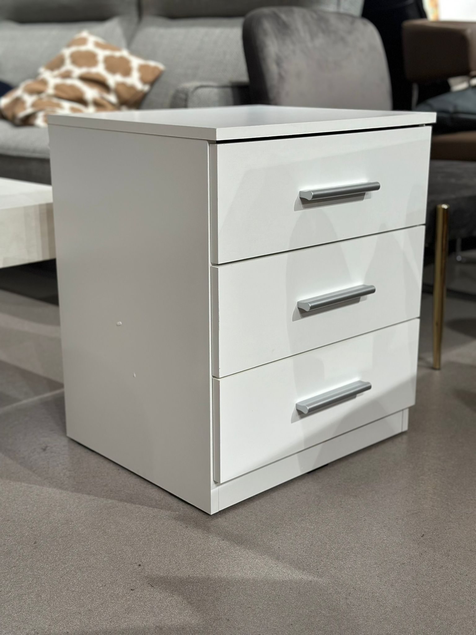 Table de chevet 3 tiroirs