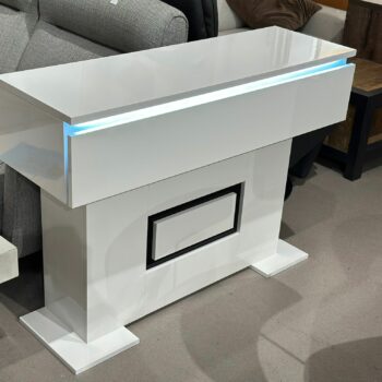 Console blanc laquée avec éclairage LED