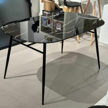 Table à manger en verre effet marbre