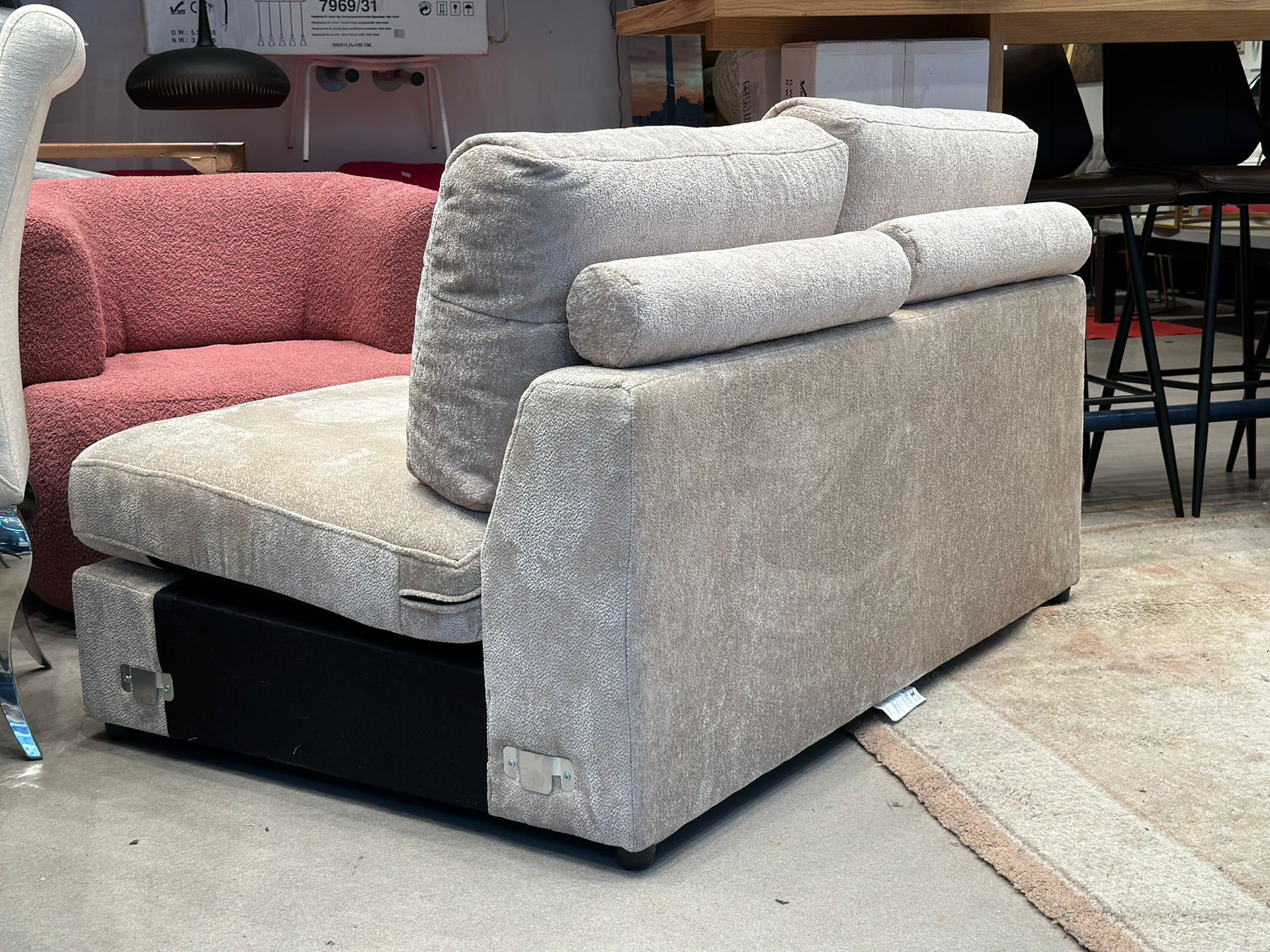 Canapé/Banquette 2 places en velours beige - Image 2