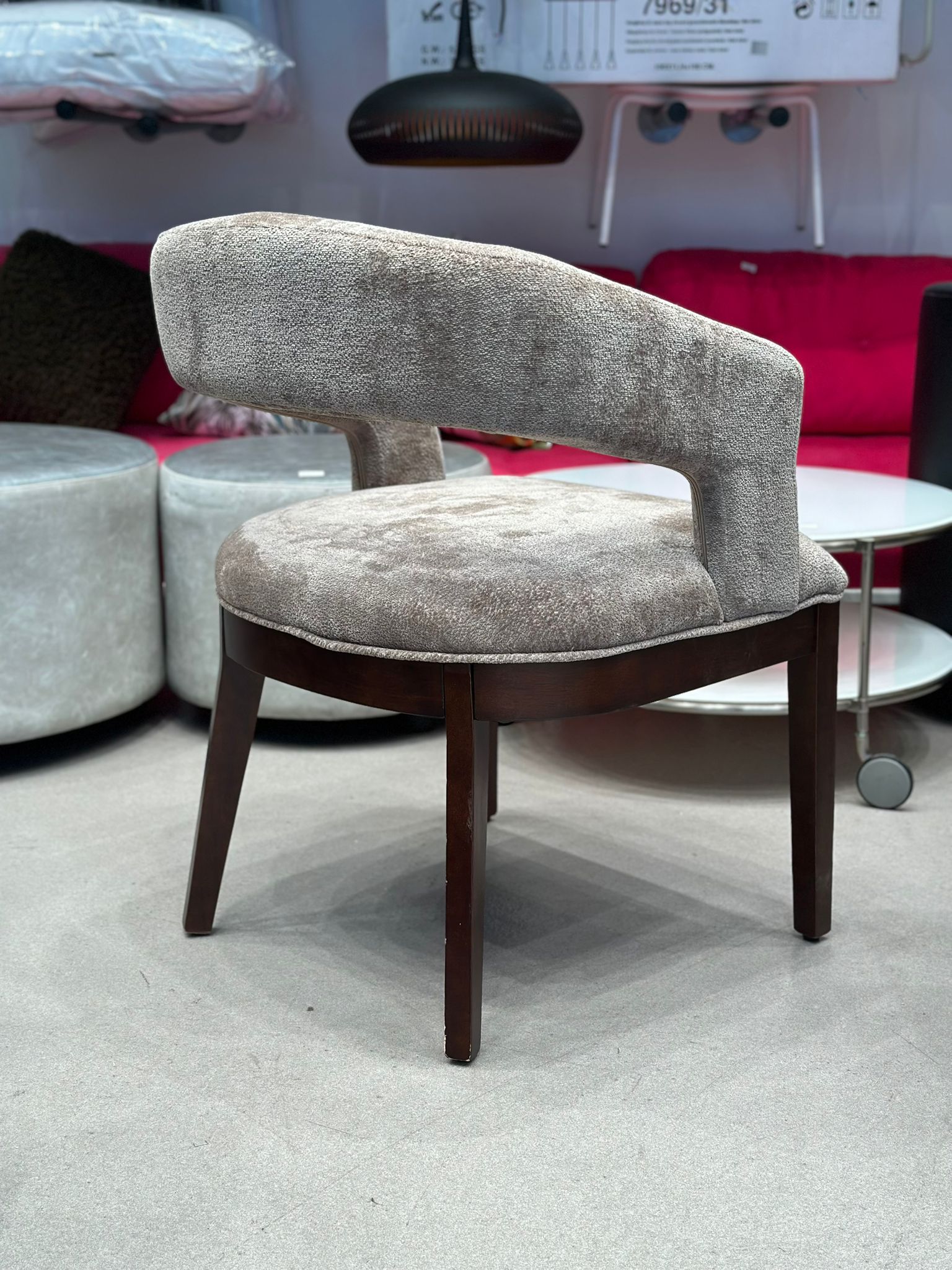 2x Chaises/Fauteuil design style contemporain en velours - Image 2