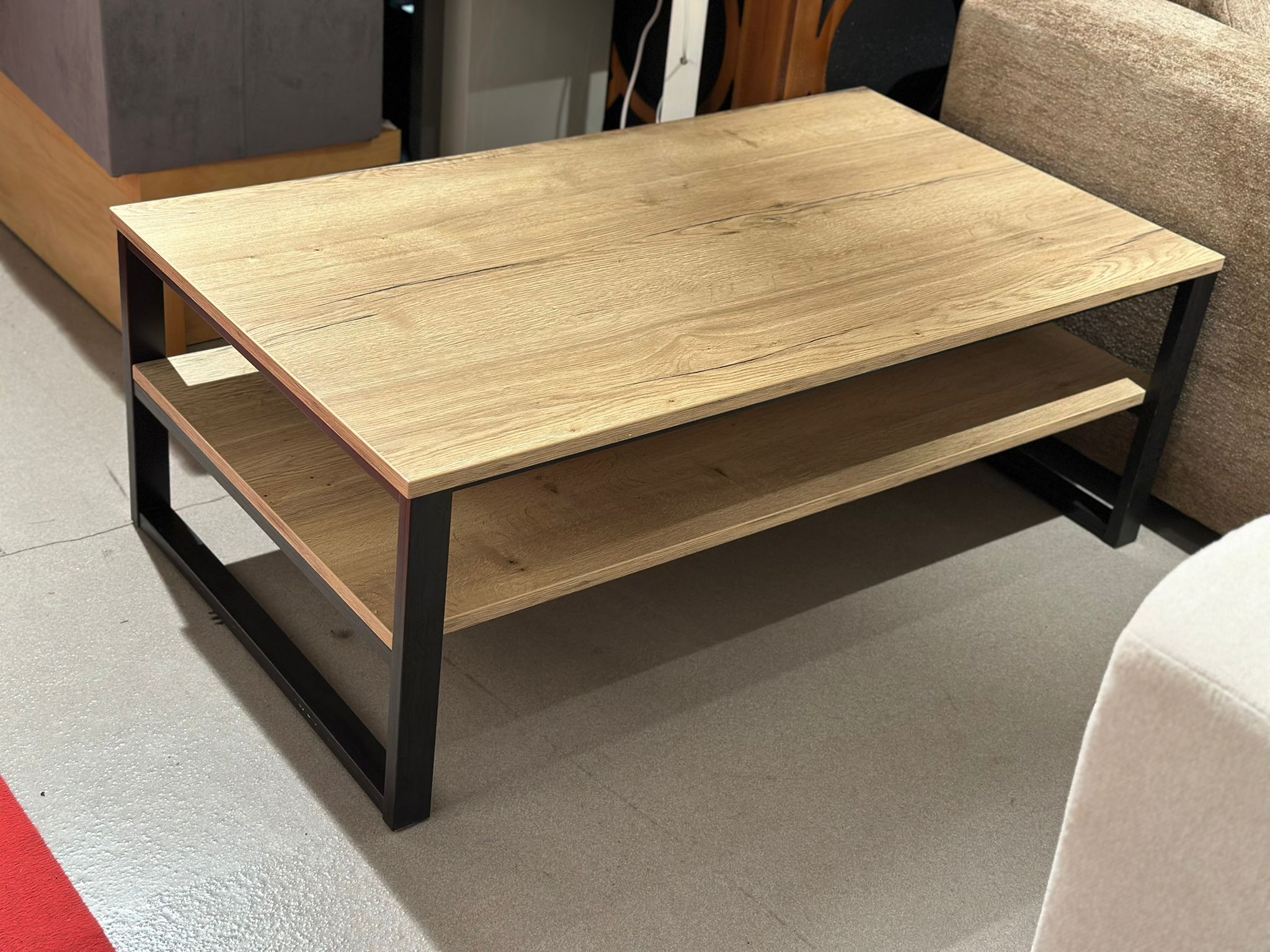 Table de salon en bois style industriel - Image 4