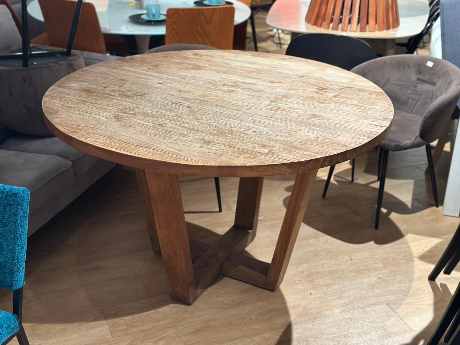 Table à manger ronde en bois