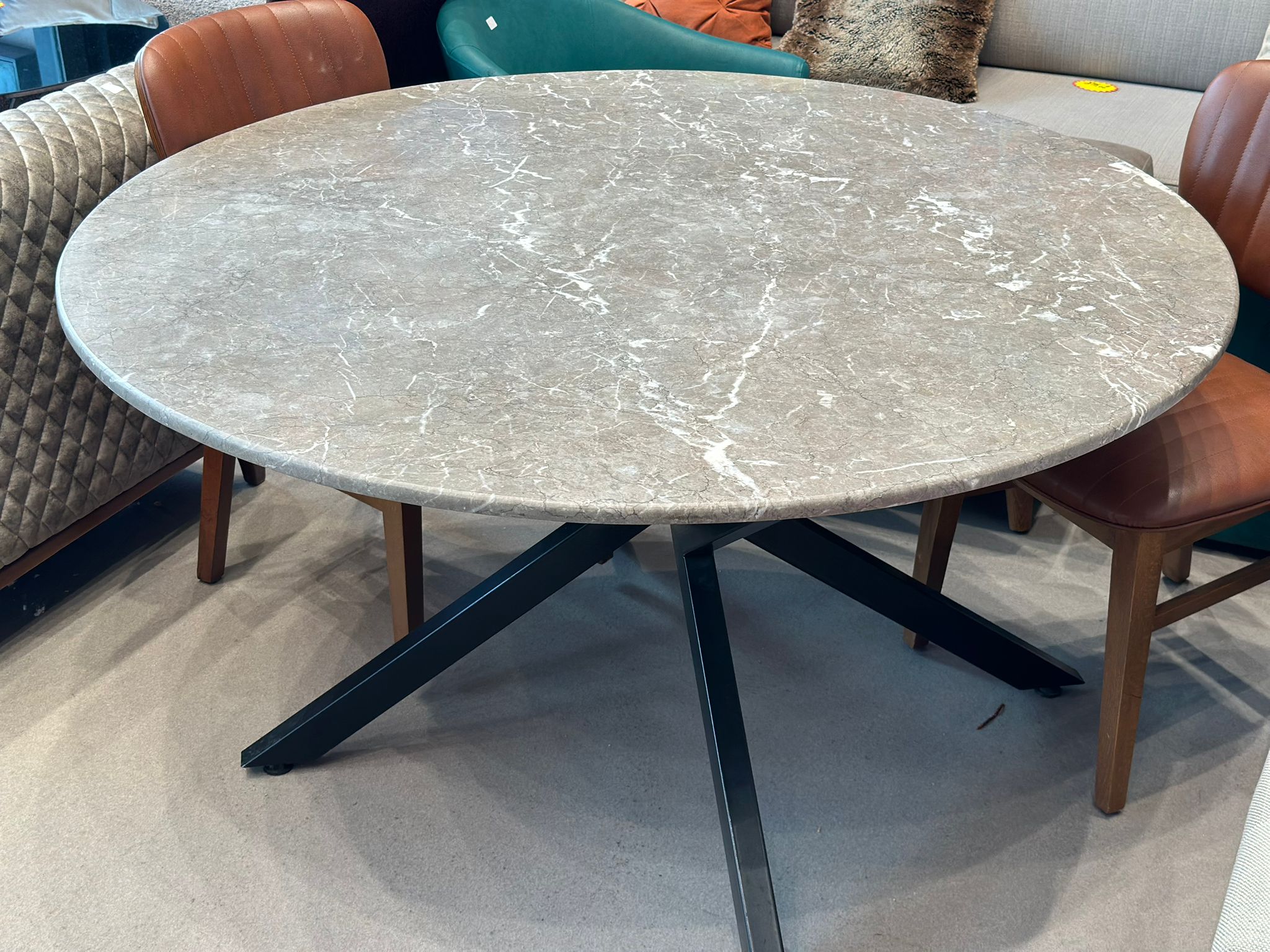 Table à manger ronde en marbre - Image 2
