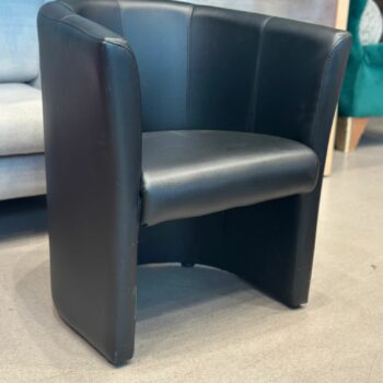 Fauteuil (2 pièces disponible)
