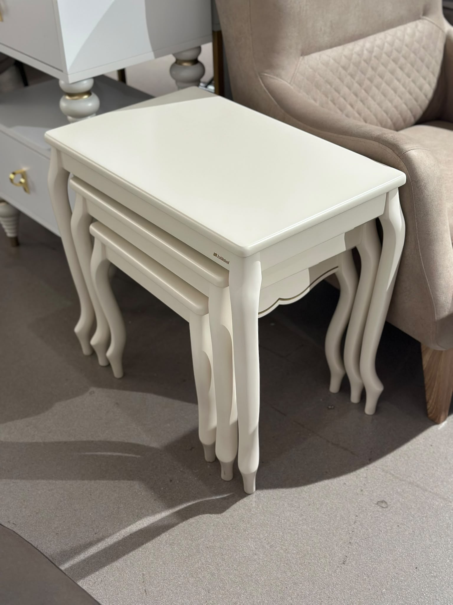 Set de 3 tables de salon gigognes - Image 3