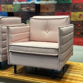 Fauteuil rose JAEY - ZUIVER (2 pièces disponibles)
