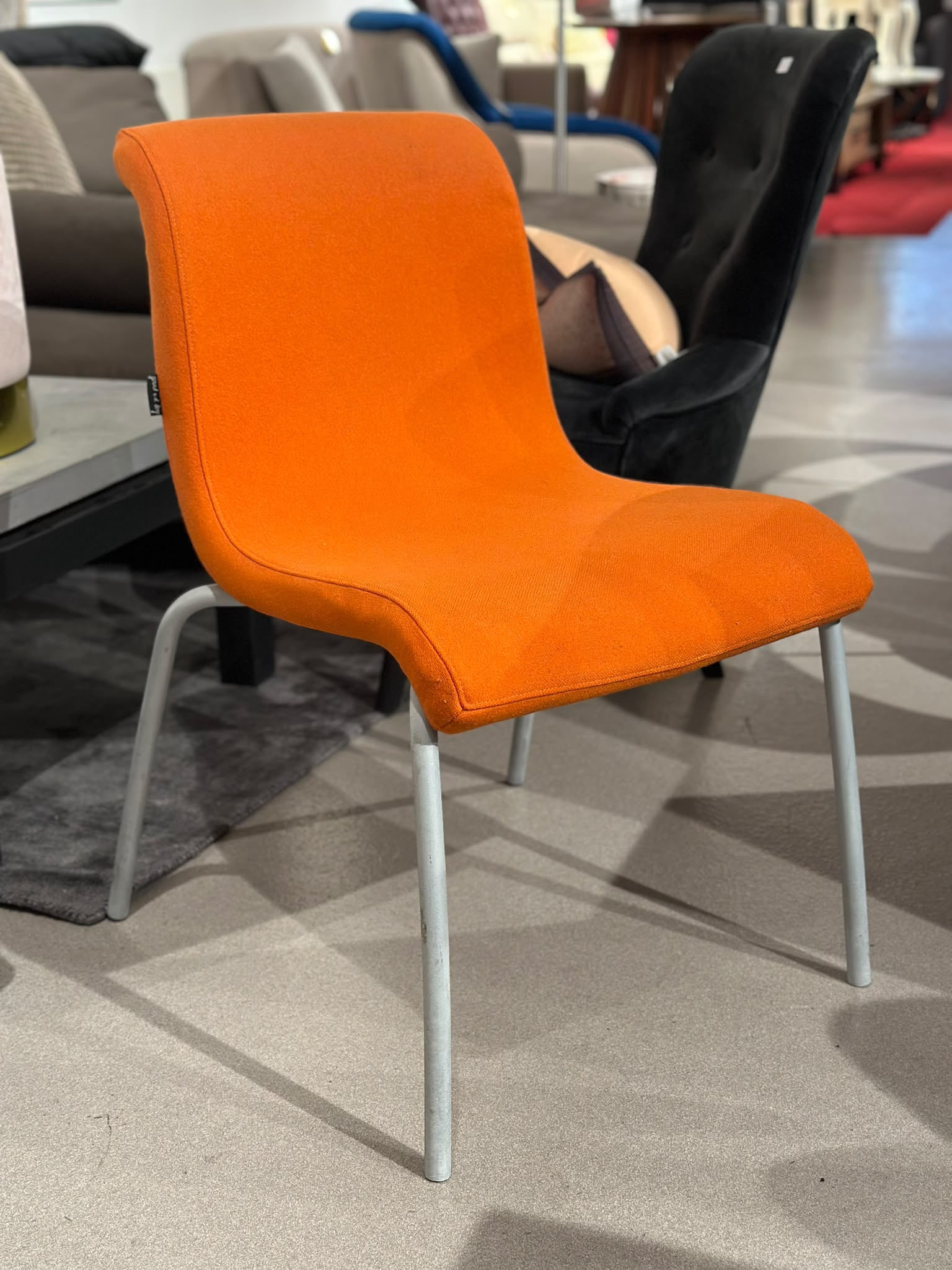 Chaise design orange Flag - Lensvelt (3 pièces disponibles)