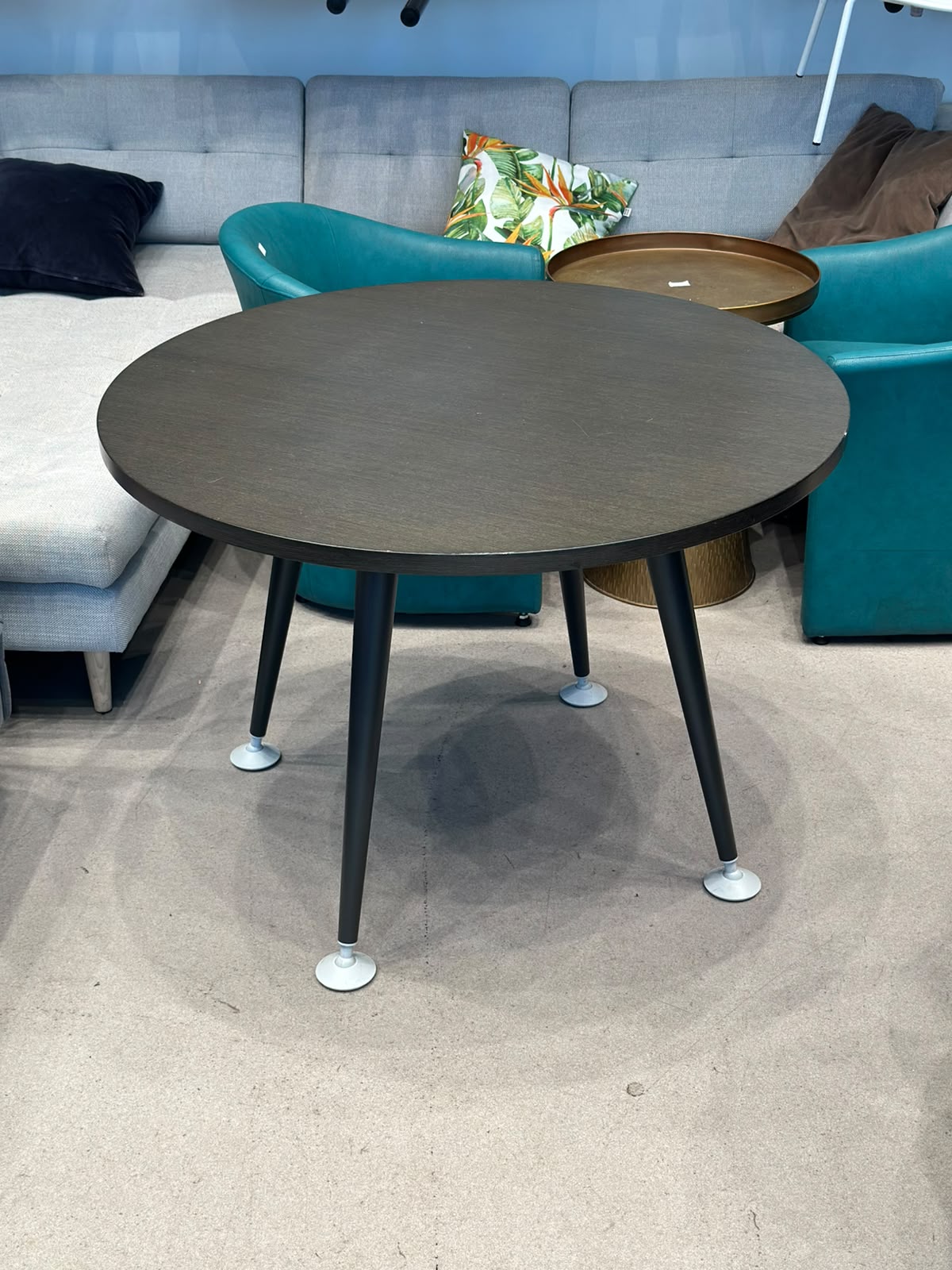 Table à manger ronde - KNOLL