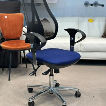 Chaise de bureau (2 pièces disponible)