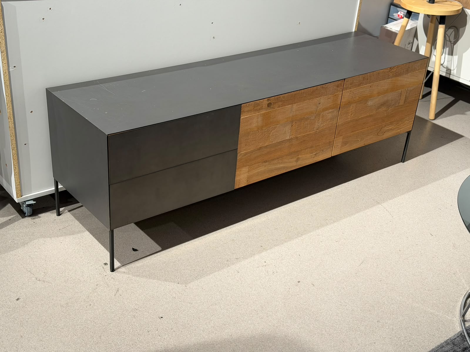 Meuble TV style industriel en teck recyclé et acier anthracite - Pandora